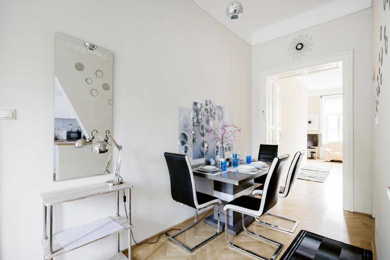 Bubbles Apartment Budapest Eksteriør billede