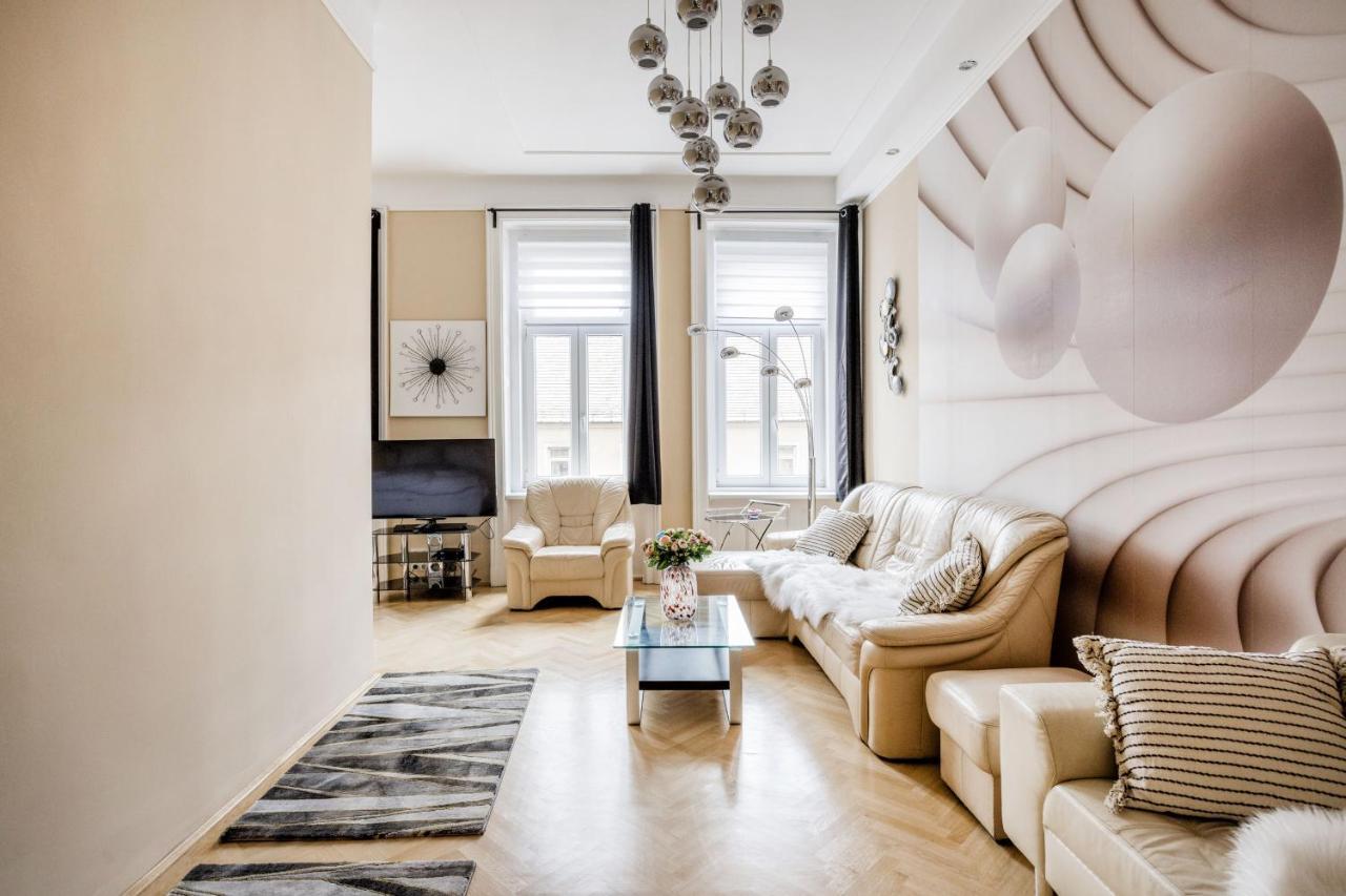 Bubbles Apartment Budapest Eksteriør billede