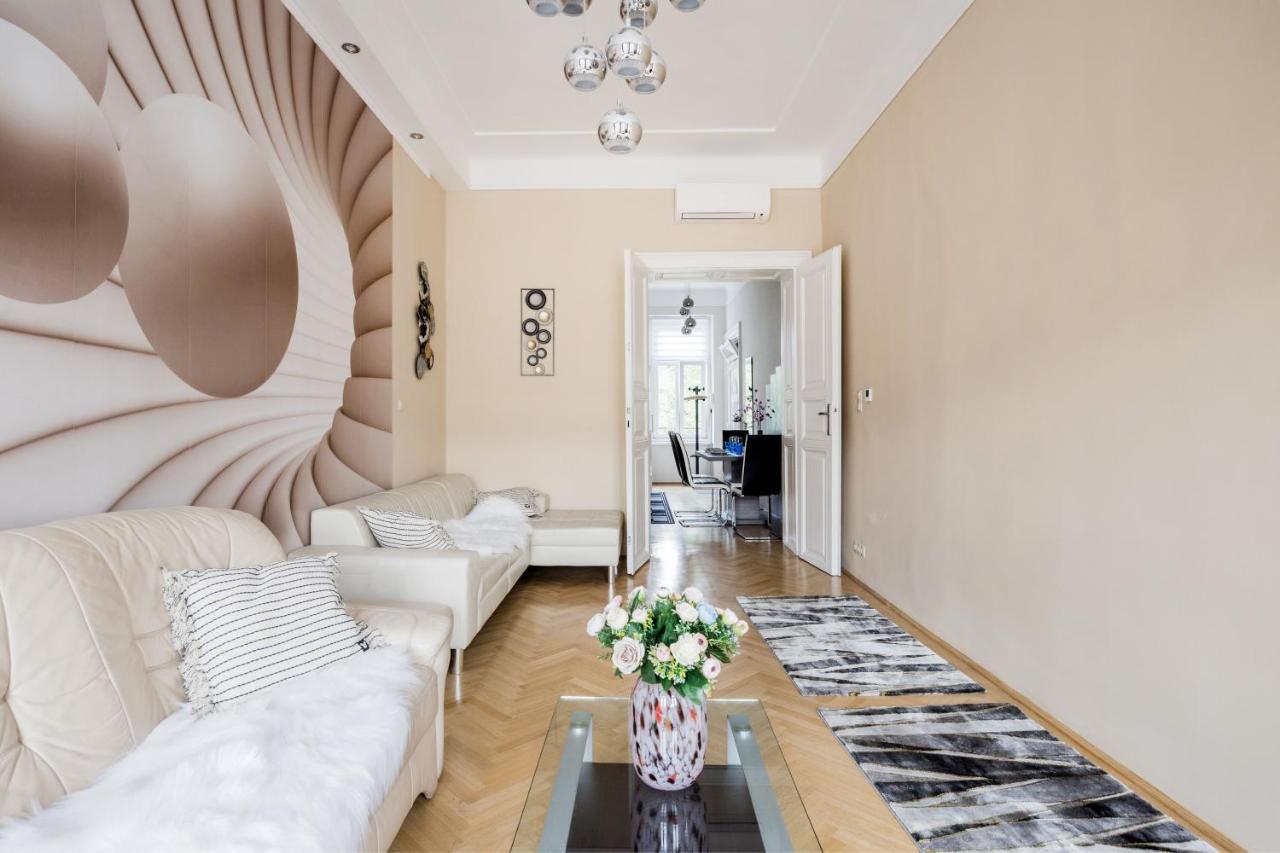 Bubbles Apartment Budapest Eksteriør billede